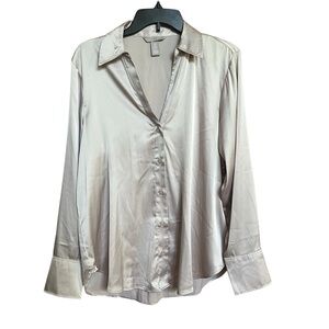 H&M Button Front Champagne Beige Blouse Dress Shirt Women’s Size M